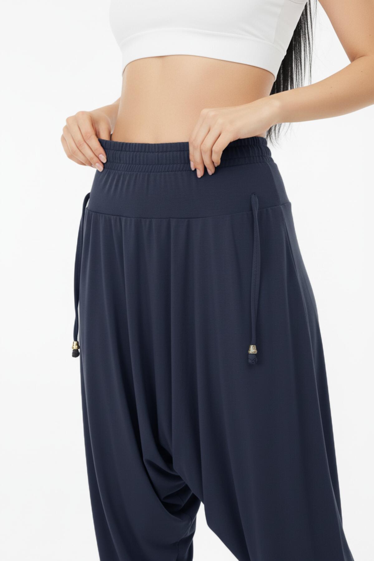 Sandy Broek, Grote Maten — Antraciet