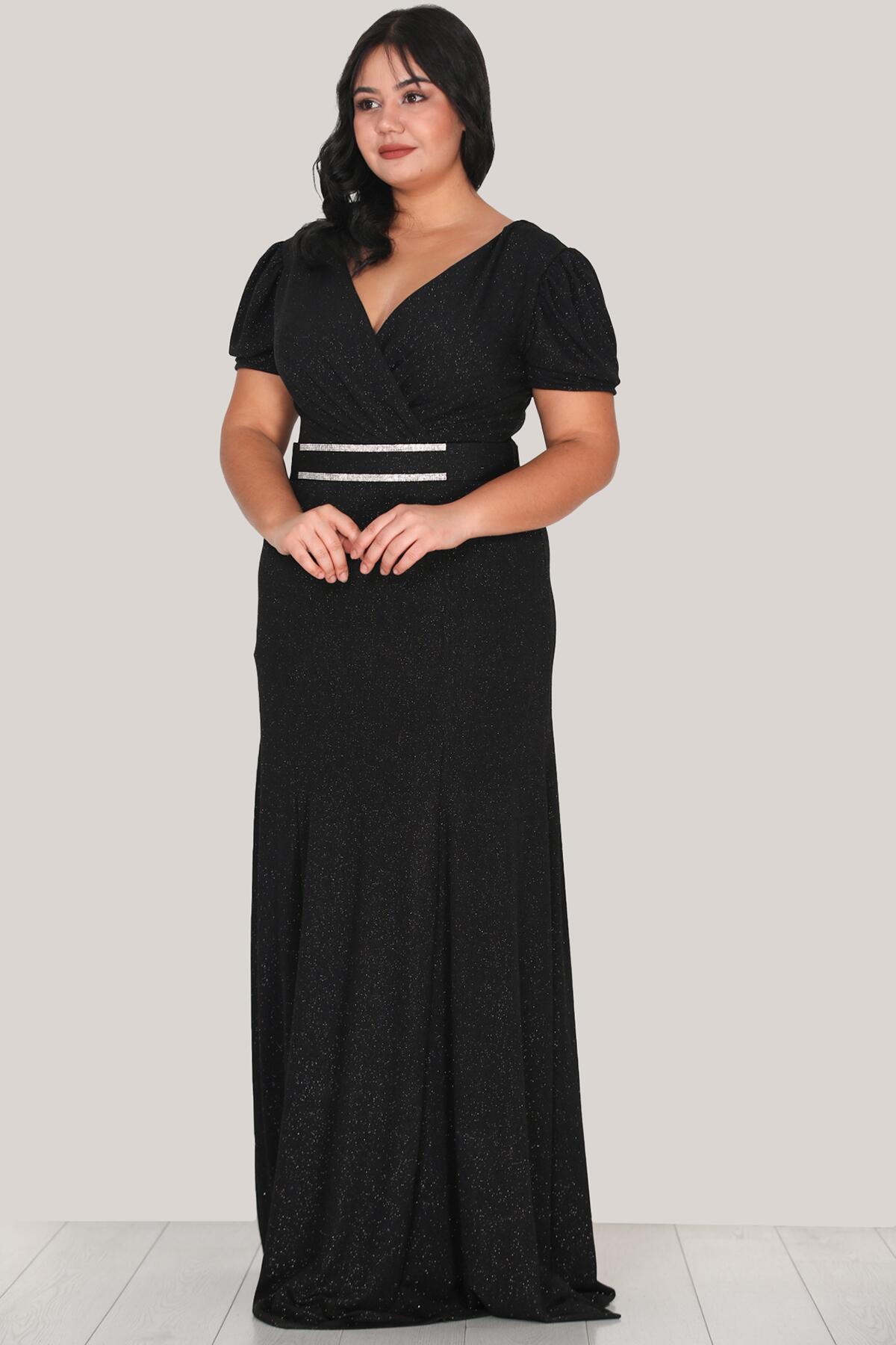 Abendkleid In Großen Größen — Schwarz