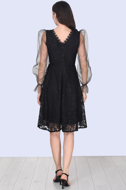 Schwarzes Spitzen - Abendkleid