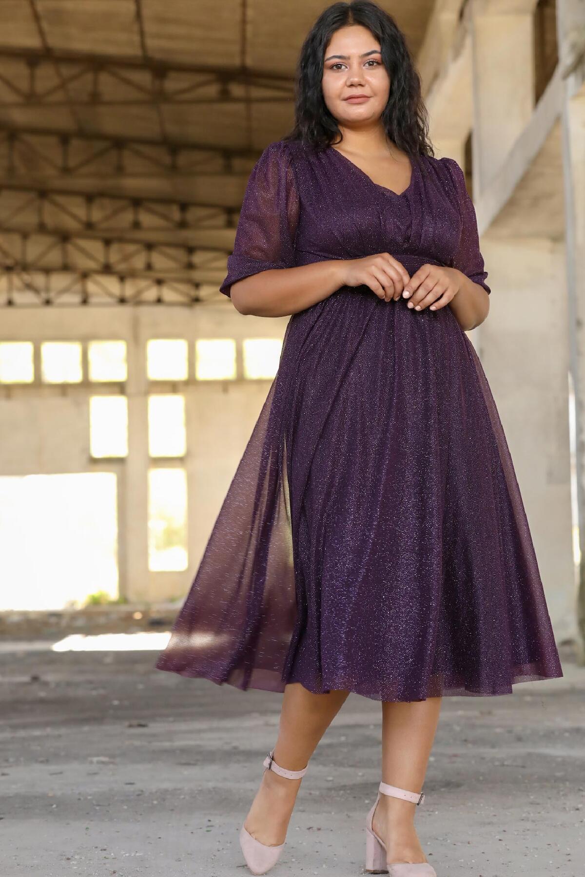 Abendkleid In Großen Größen Mit Plissierter Taille — Dunkelviolett
