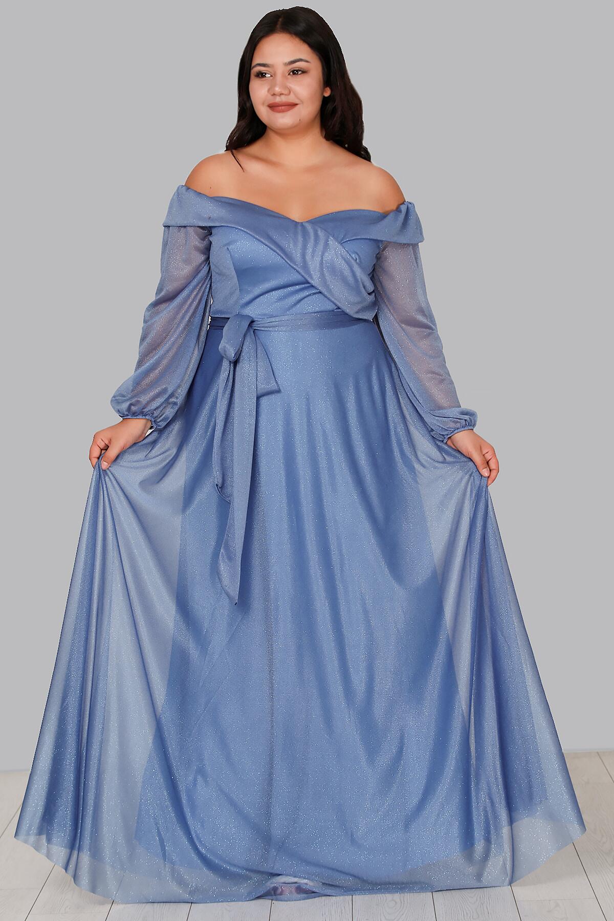 Plus - Size Long Evening Gown — Blue