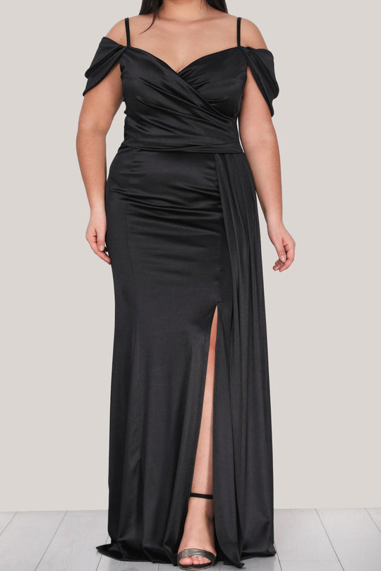 Zwarte Satijnen Avondjurk Met Smalle Bandjes (Plus Size)