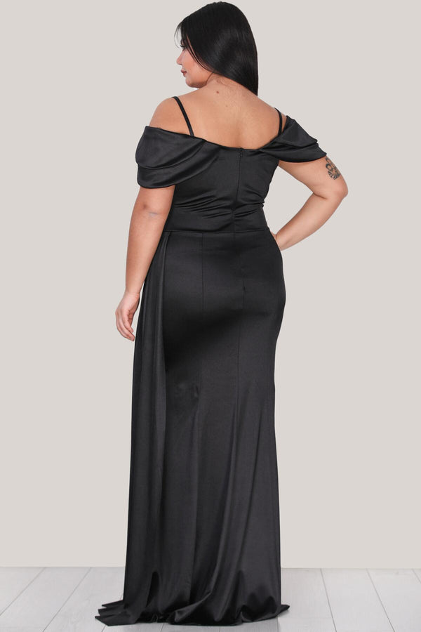 Zwarte Satijnen Avondjurk Met Smalle Bandjes (Plus Size)