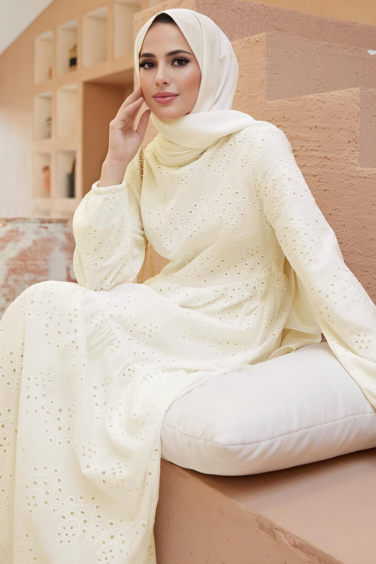 Kadın Güpürlü Uzun Elbise 