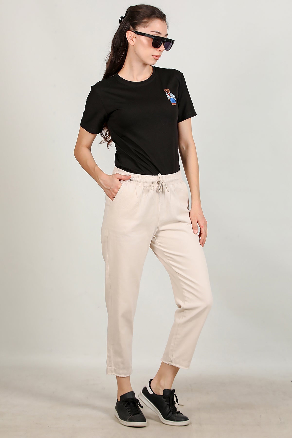 Broek Met Franjes Aan De Zoom — Steenkleurig