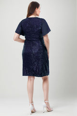 Robe Midi Grande Taille Avec Broche À La Taille — Bleu Marine