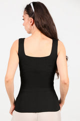 Pull Côtelé À Encolure Carrée — Noir