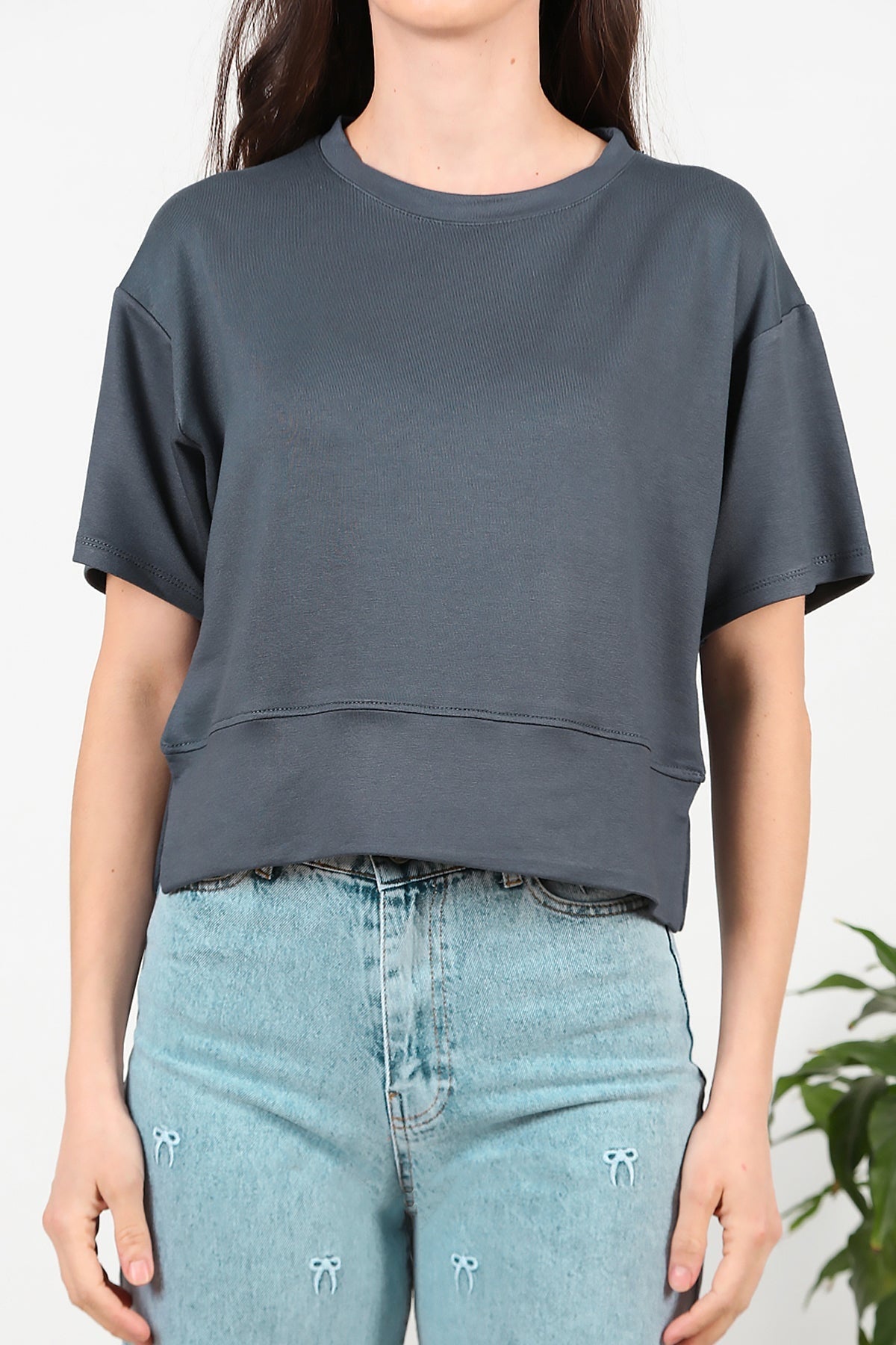 T - Shirt Met Ronde Hals En Zijsplit – Antraciet