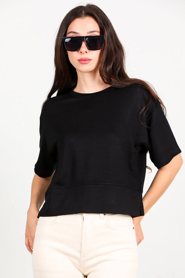 T - Shirt Met Ronde Hals En Zijsplit — Zwart