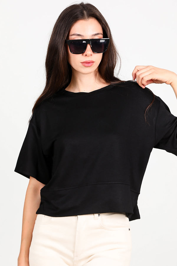 T - Shirt Met Ronde Hals En Zijsplit — Zwart