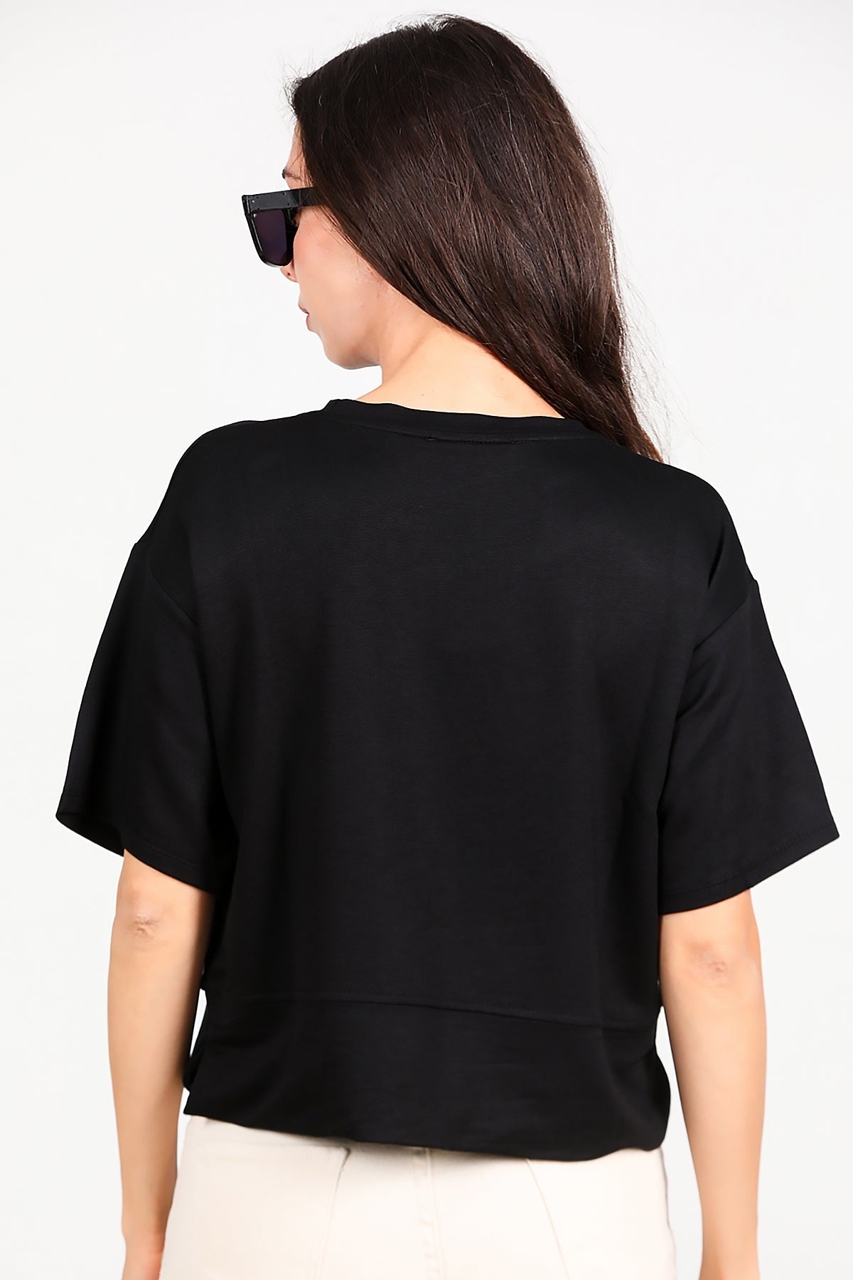 T - Shirt Met Ronde Hals En Zijsplit — Zwart