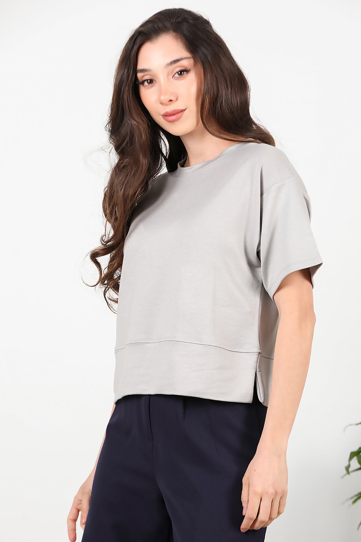 Crew - Neck T - Shirt With Side Slits — Grey