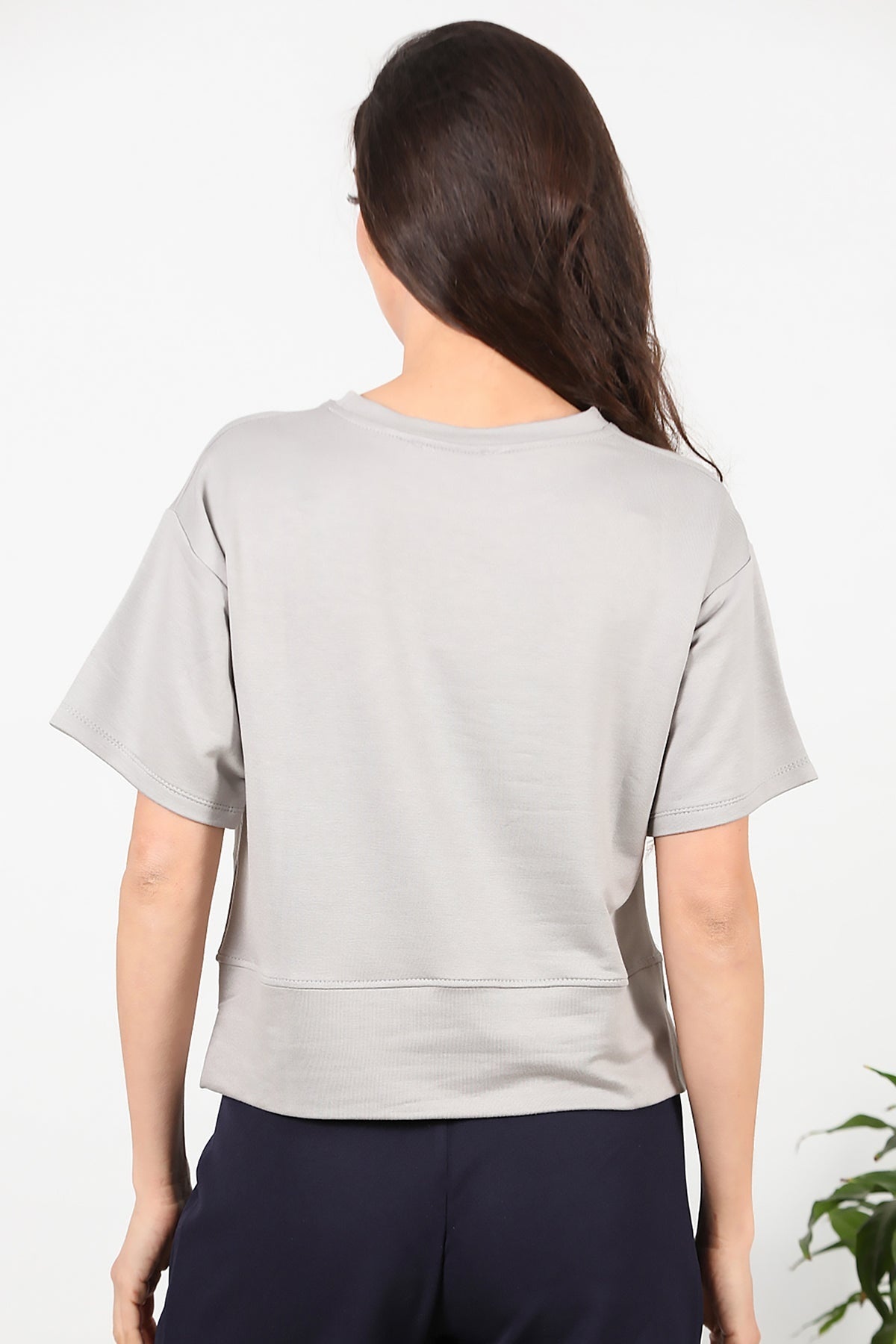 Crew - Neck T - Shirt With Side Slits — Grey