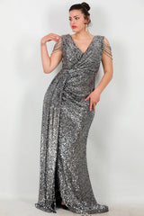 Robe De Soirée Longue Grande Taille À Sequins Avec Chaîne À L'épaule — Argent