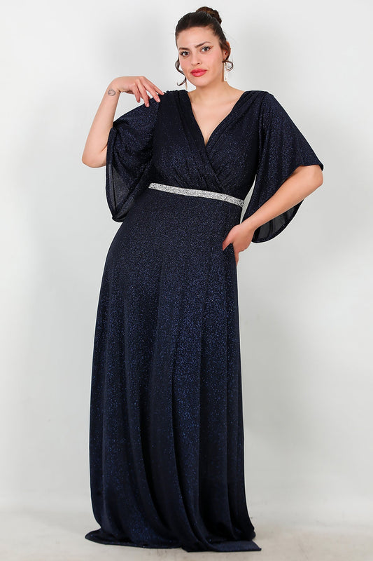 Abendkleid In Großen Größen Mit Steinbesetztem Taillenband — Marineblau