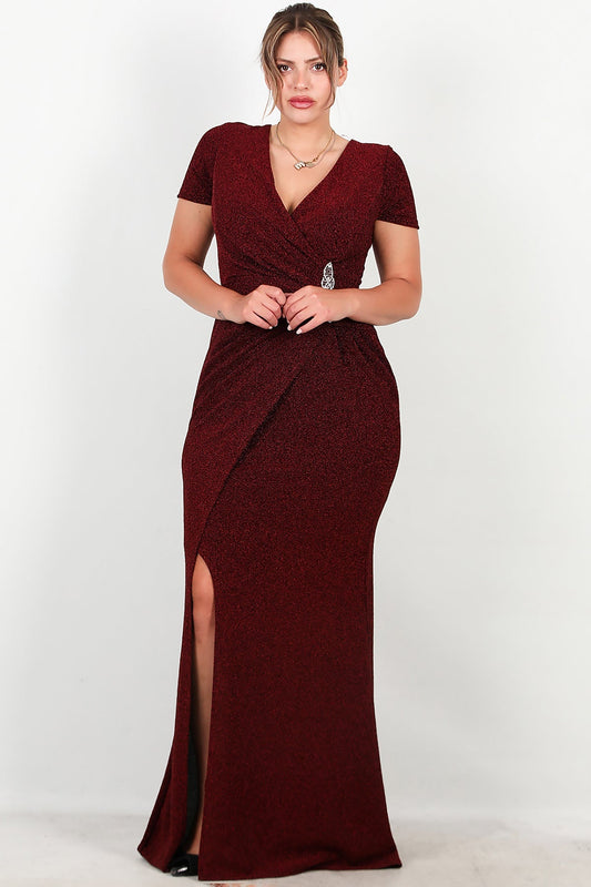 Abendkleid In Großen Größen Mit Verzierter Taille — Bordeaux