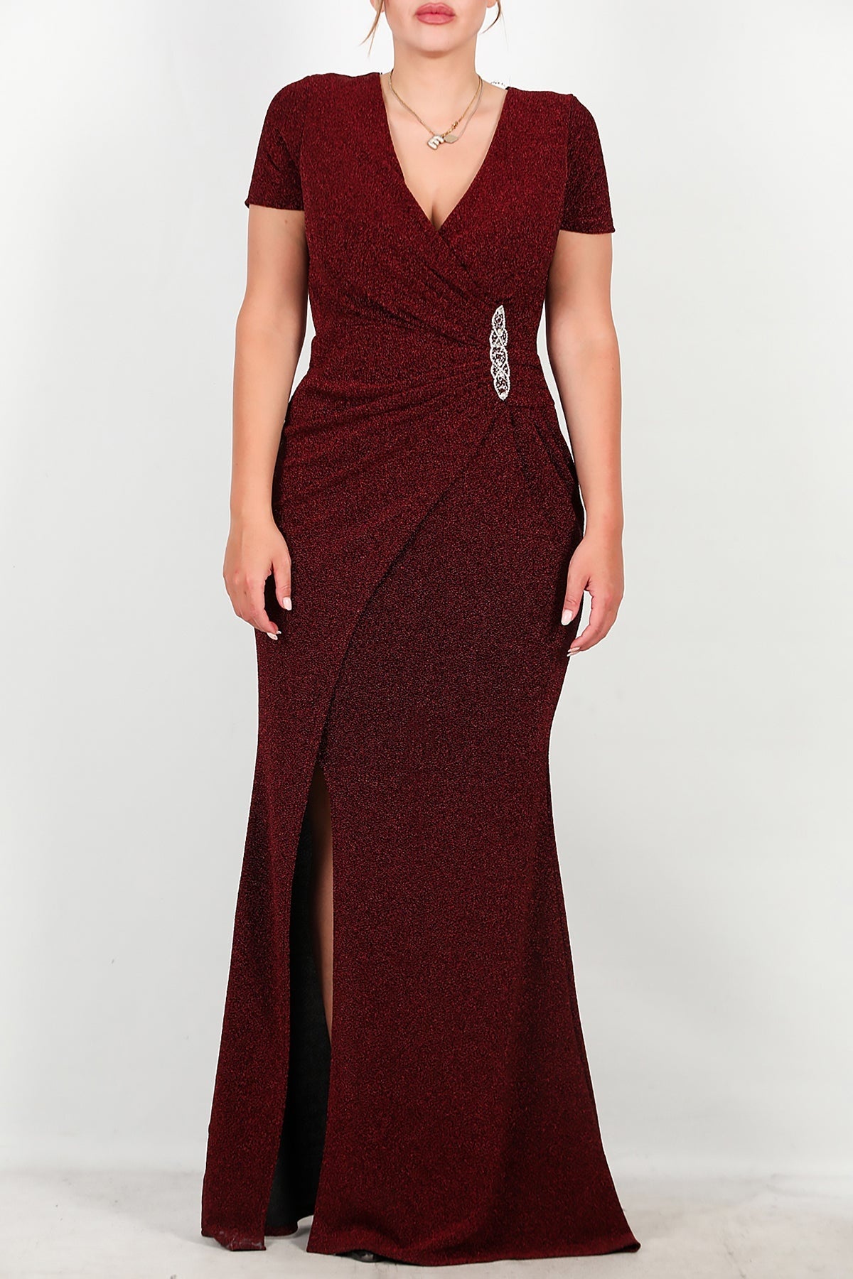 Avondjurk In Grote Maten Met Versierde Taille En Glitter — Bordeaux