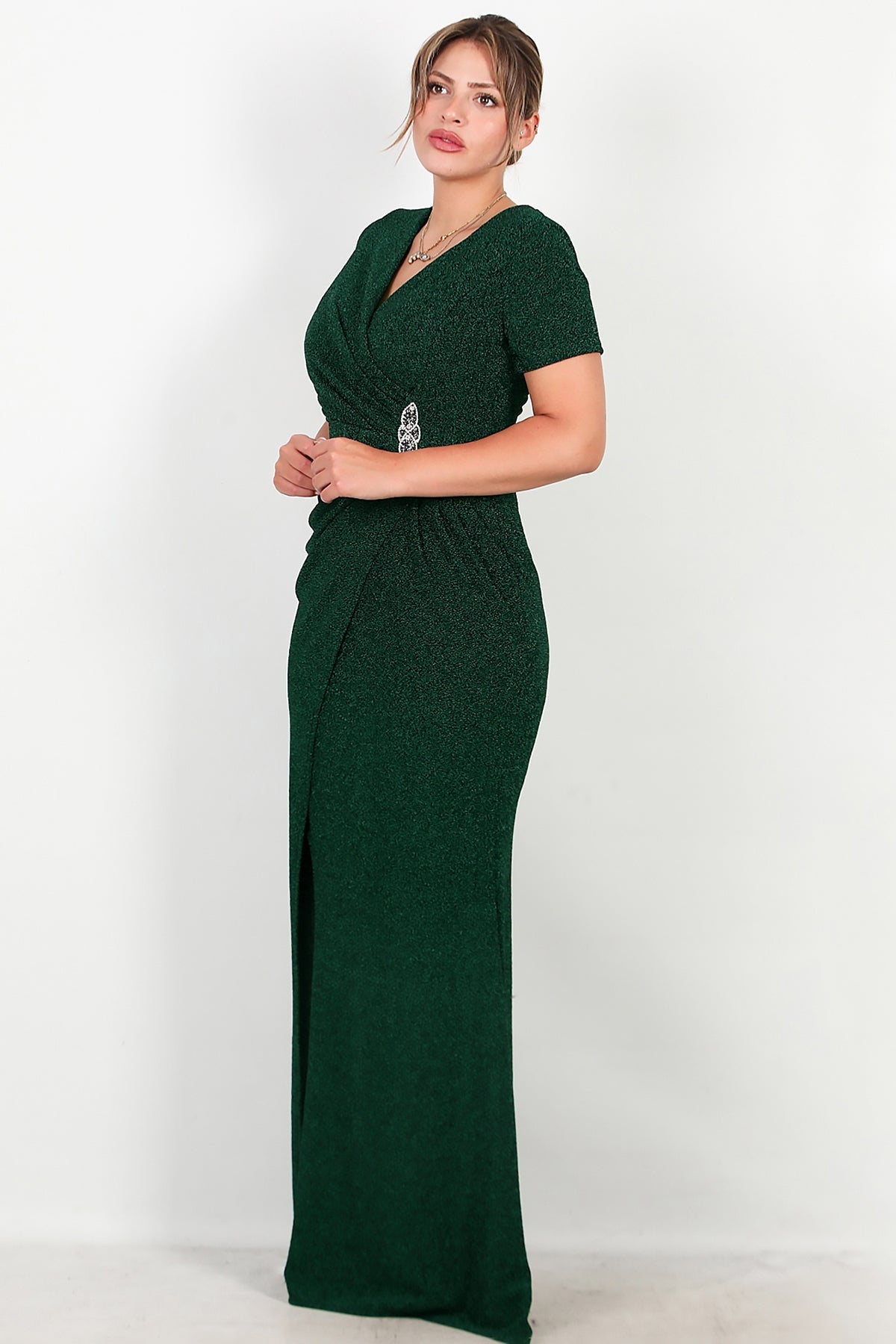Avondjurk In Grote Maten Met Versierde Taille En Glitter — Smaragd