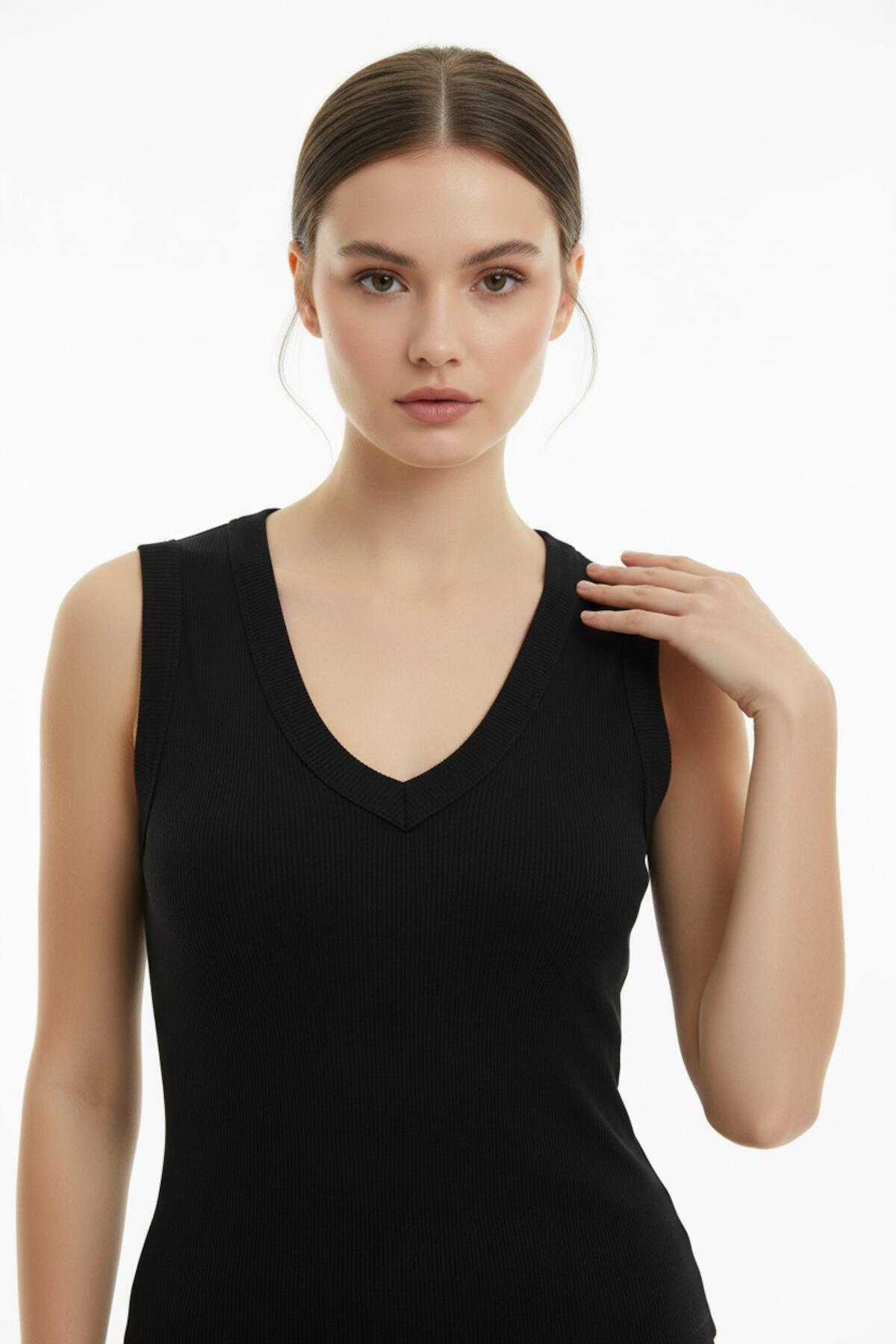 Dames Top Met V‑Hals En Brede Bandjes, Zwart