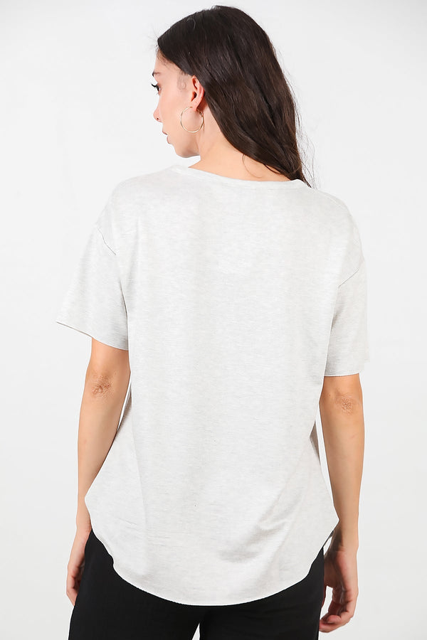 T - Shirt Met Ronde Hals En Afgeronde Zoom — Lichtgrijs