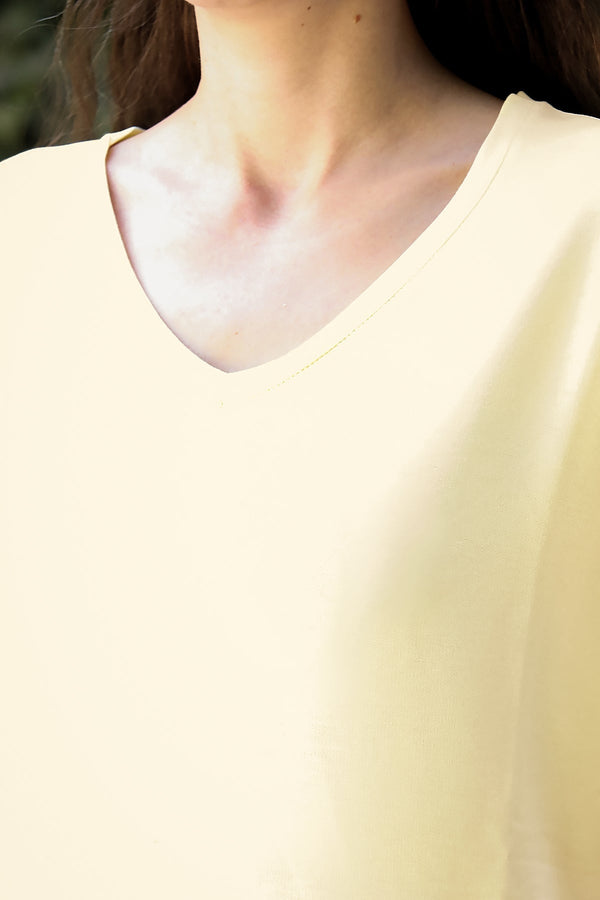 Oval‑Hem V‑Neck T‑Shirt — Yellow