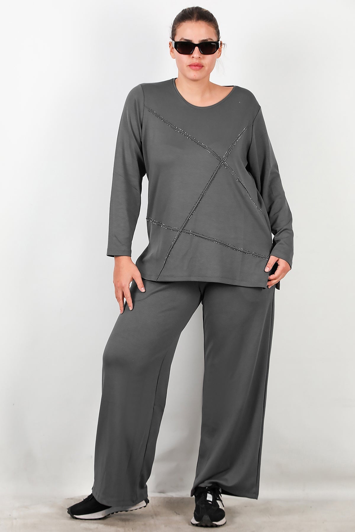 Plus - Size Set Met Steendetail Aan De Voorkant — Antraciet