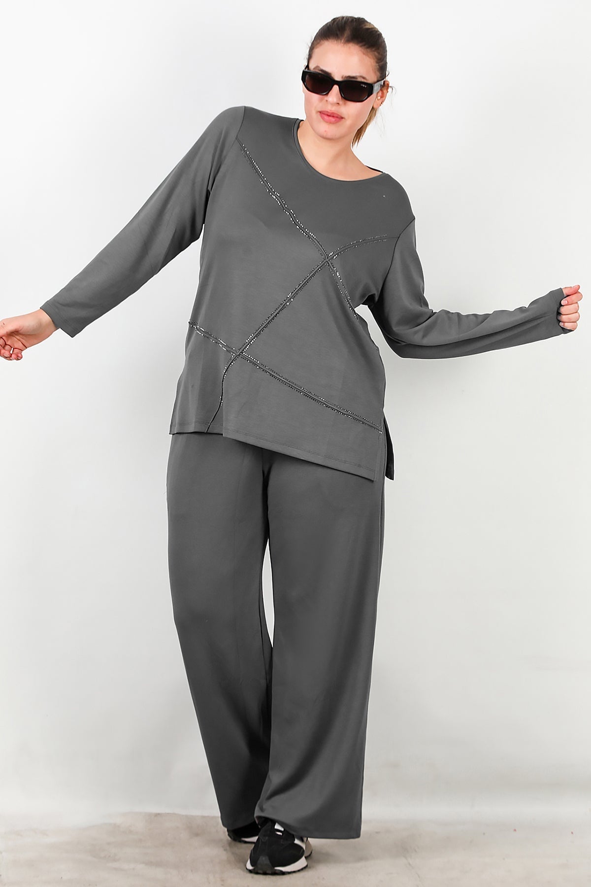 Plus - Size Set Met Steendetail Aan De Voorkant — Antraciet