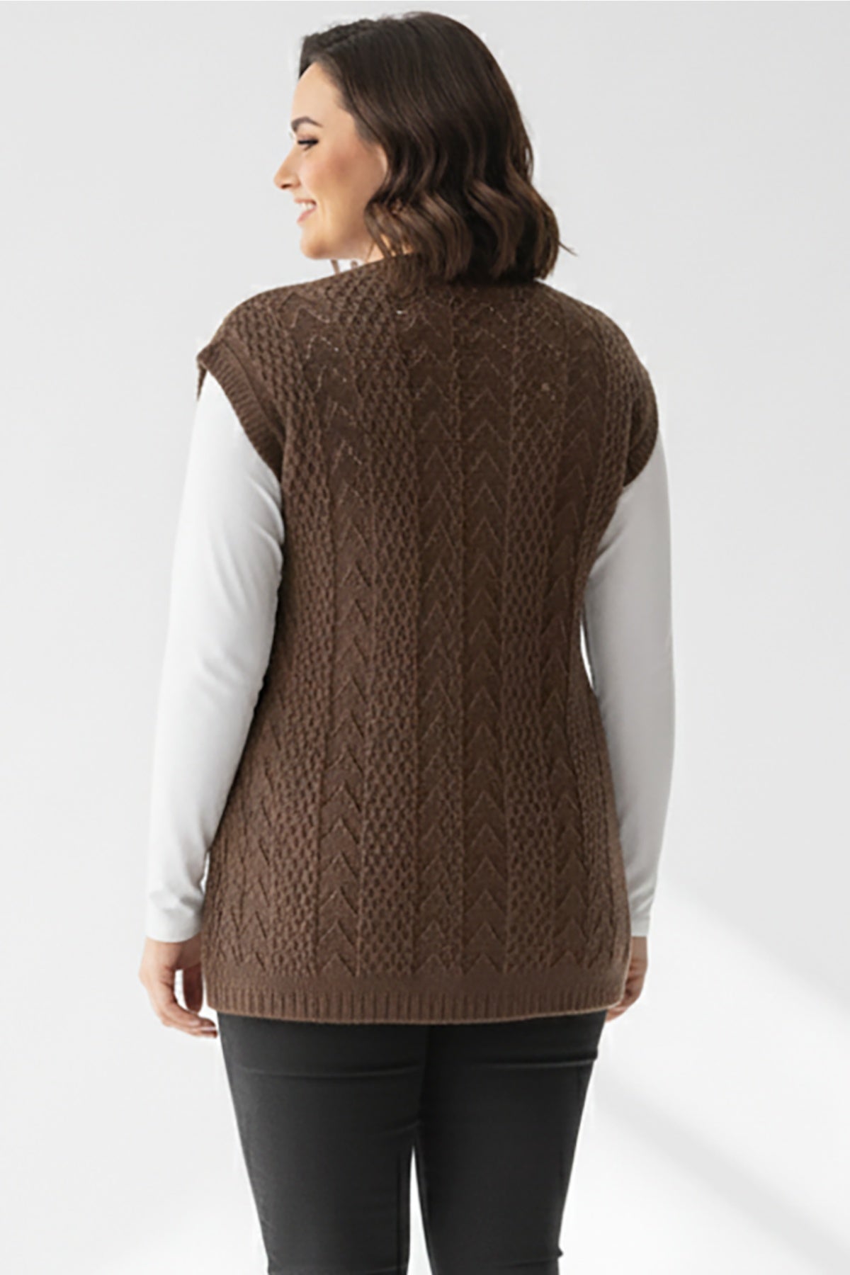 Gebreide Gilet — Grote Maten — Bruin