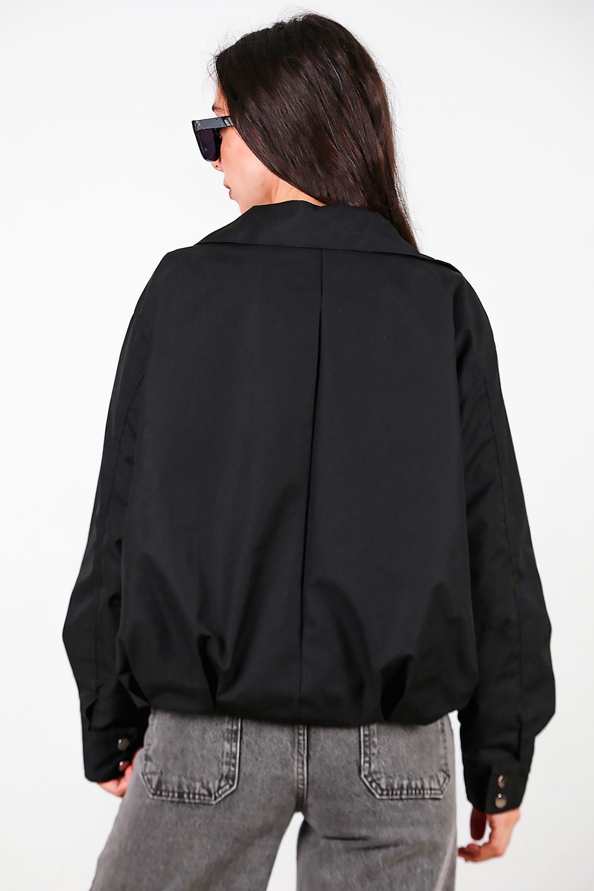 Korte Trenchcoat Met Drukknopen En Geplooide Details, Zwart