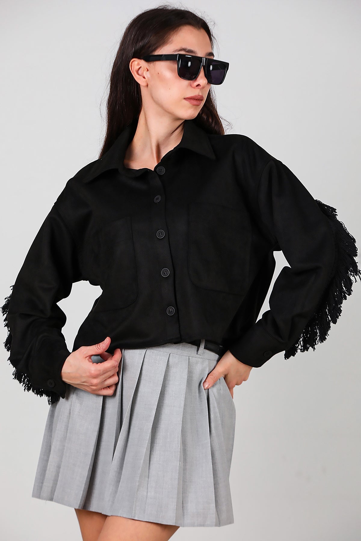 Korte Suède Blouse Met Steendetail Op De Rug En Franjes, Zwart