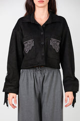 Chemise En Suède Noire Avec Poche Brodée Et Franges Au Dos