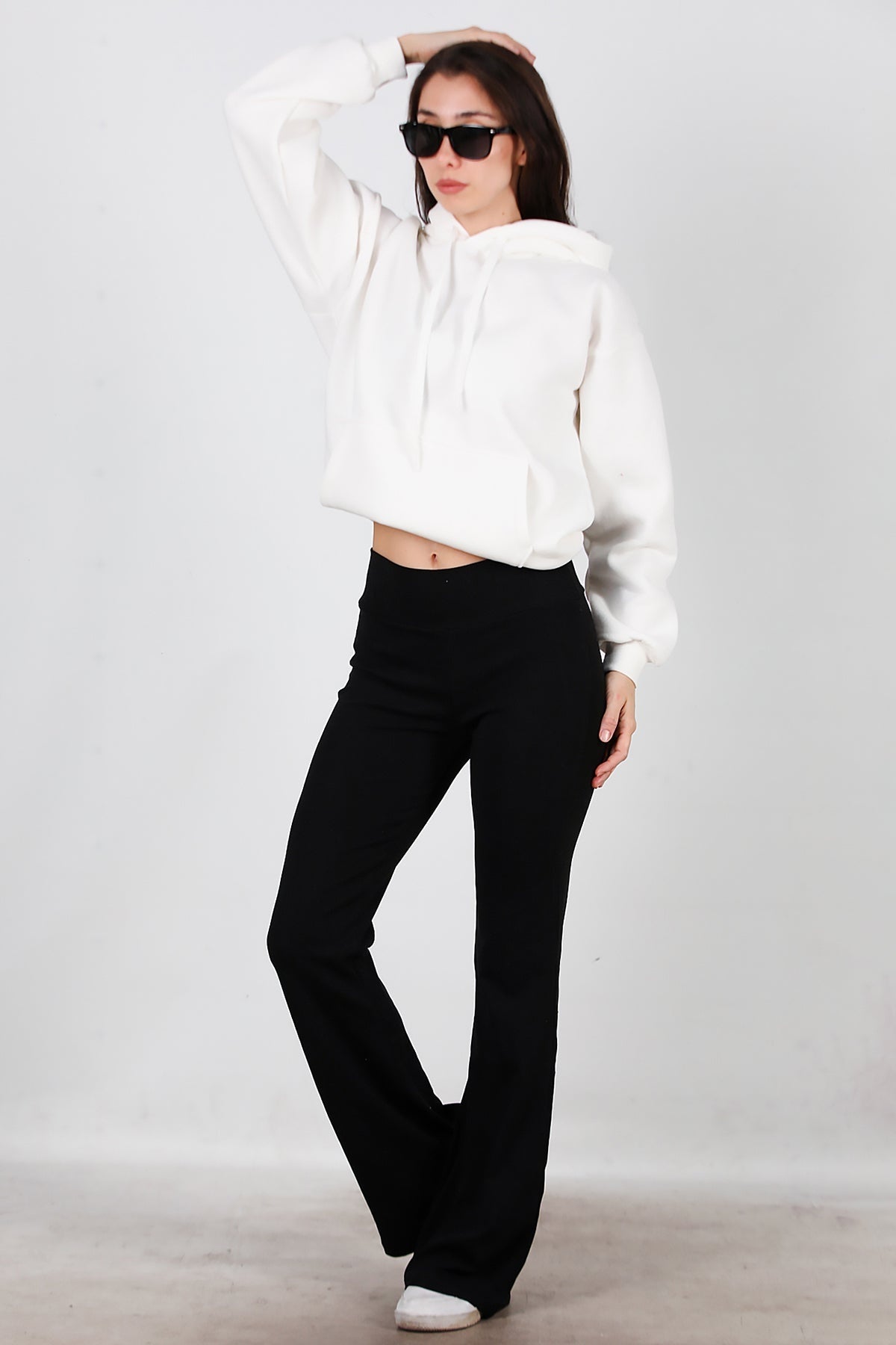 High - Waist Flared Leggings — Black