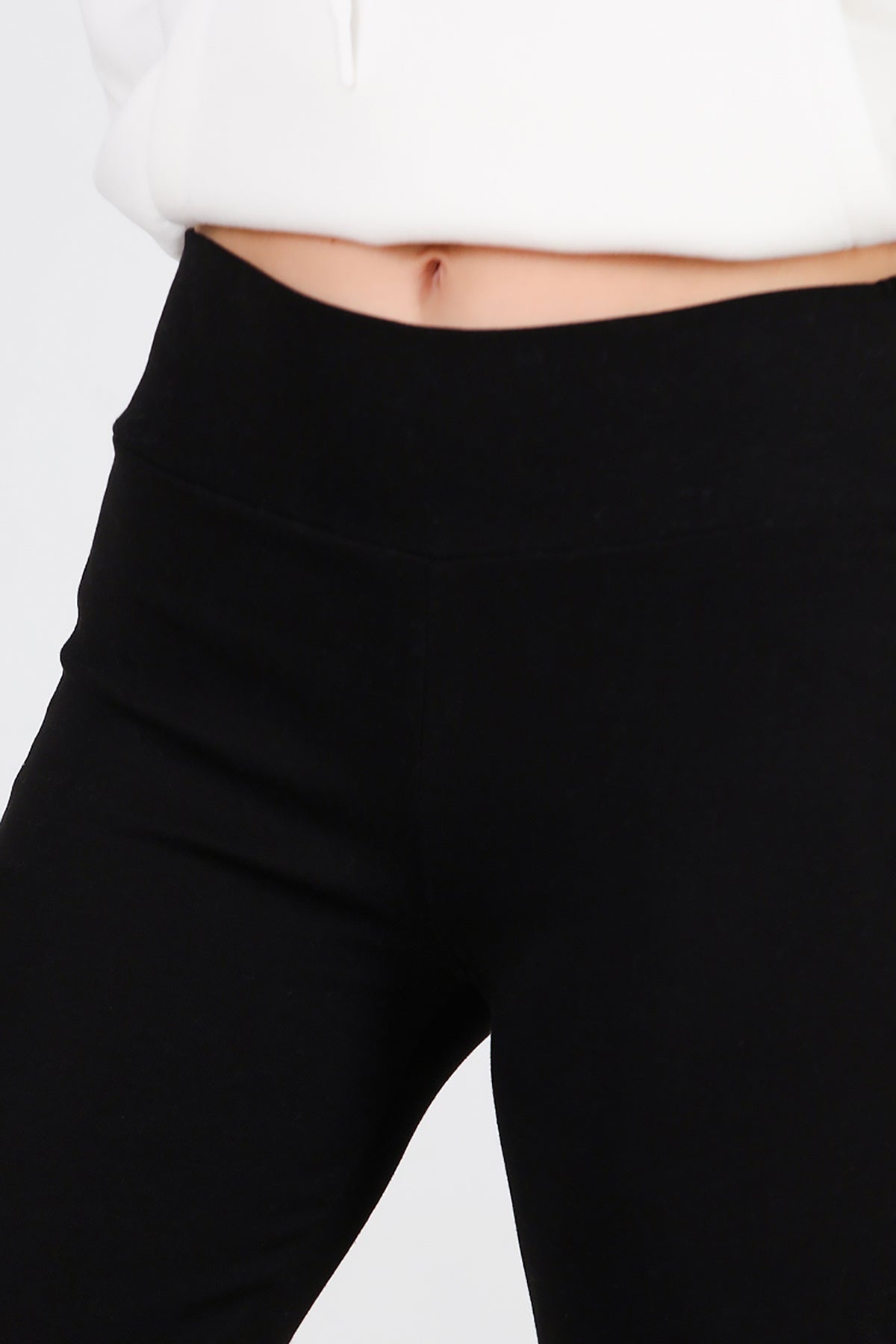 High - Waist Flared Leggings — Black