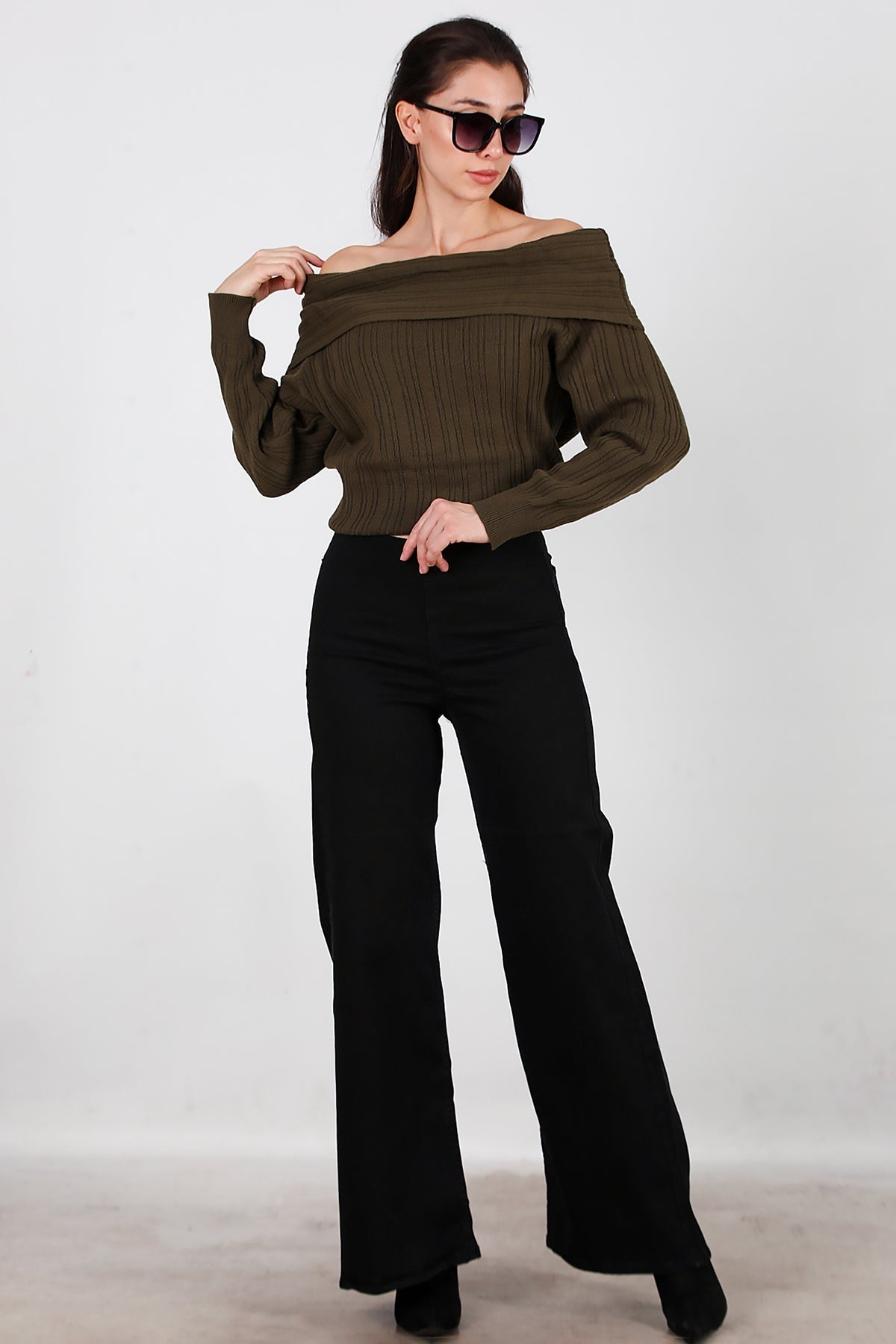 Jeans Met Brede Pijpen En Elastische Taille – Zwart
