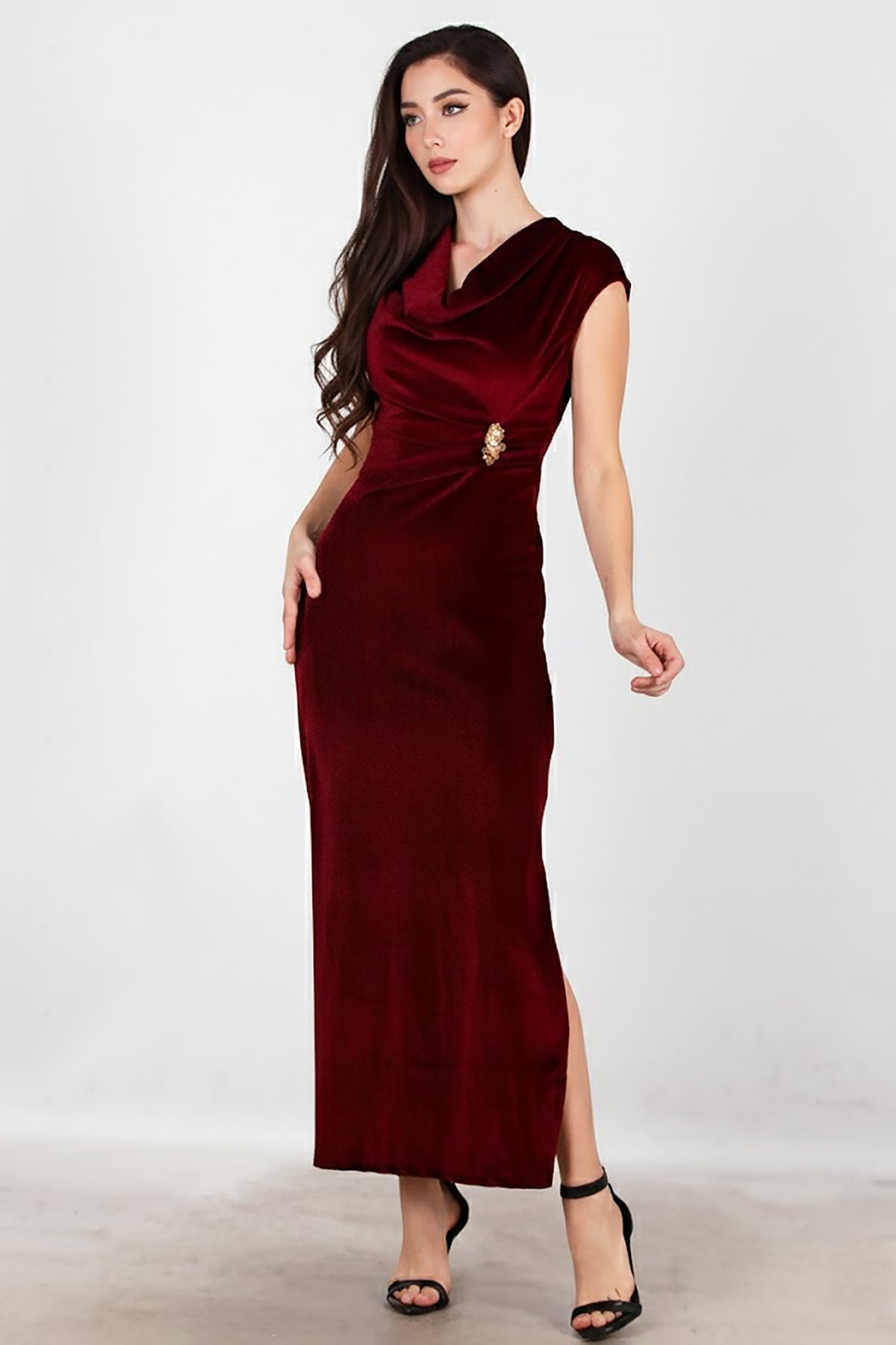 Langes Samtkleid Mit Schnallendetail – Bordeaux