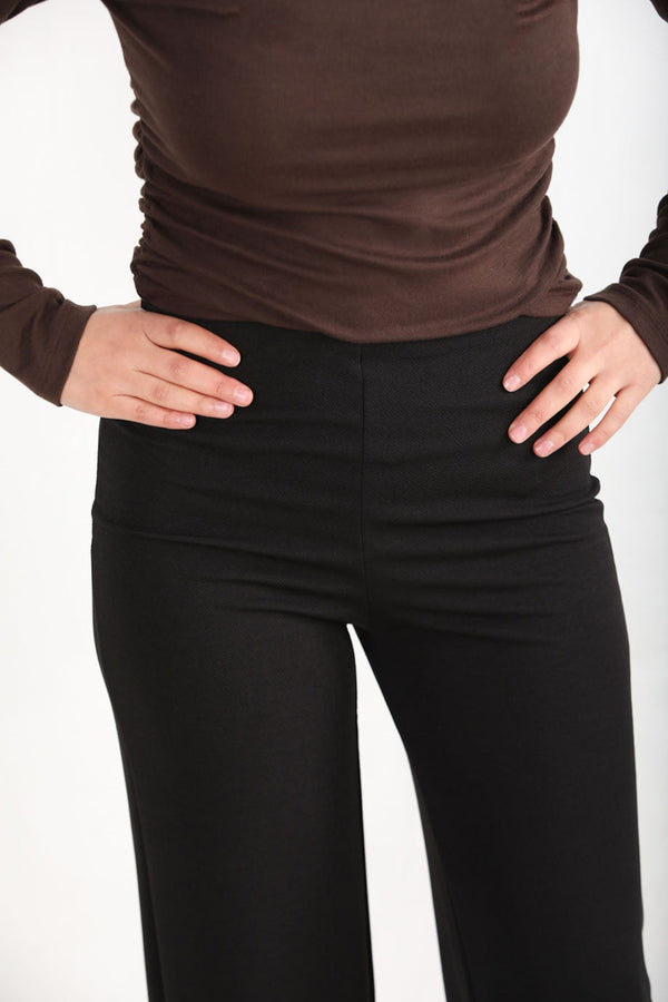 Kreppbroek Met Hoge Taille En Wijde Pijpen — Zwart