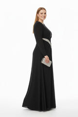 Plus - Size Avondjurk Met Steendetail In De Taille, Lange Mouwen — Zwart