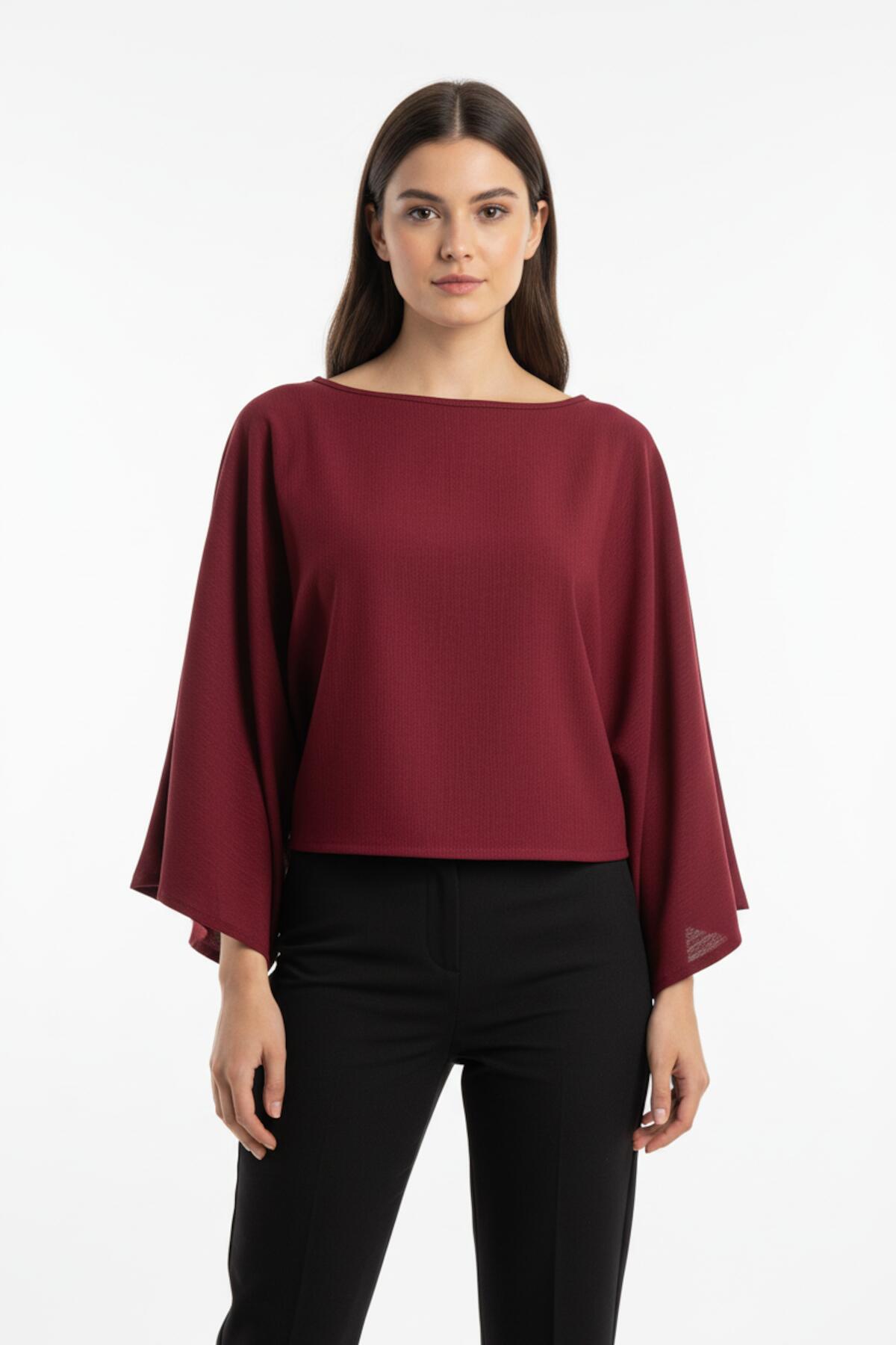 Blouse Met Vleermuismouwen En Boothals — Bordeaux