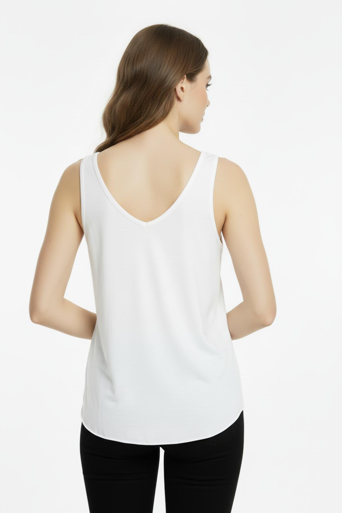 V‑Hals Top Met Afgeronde Zoom – Off‑White