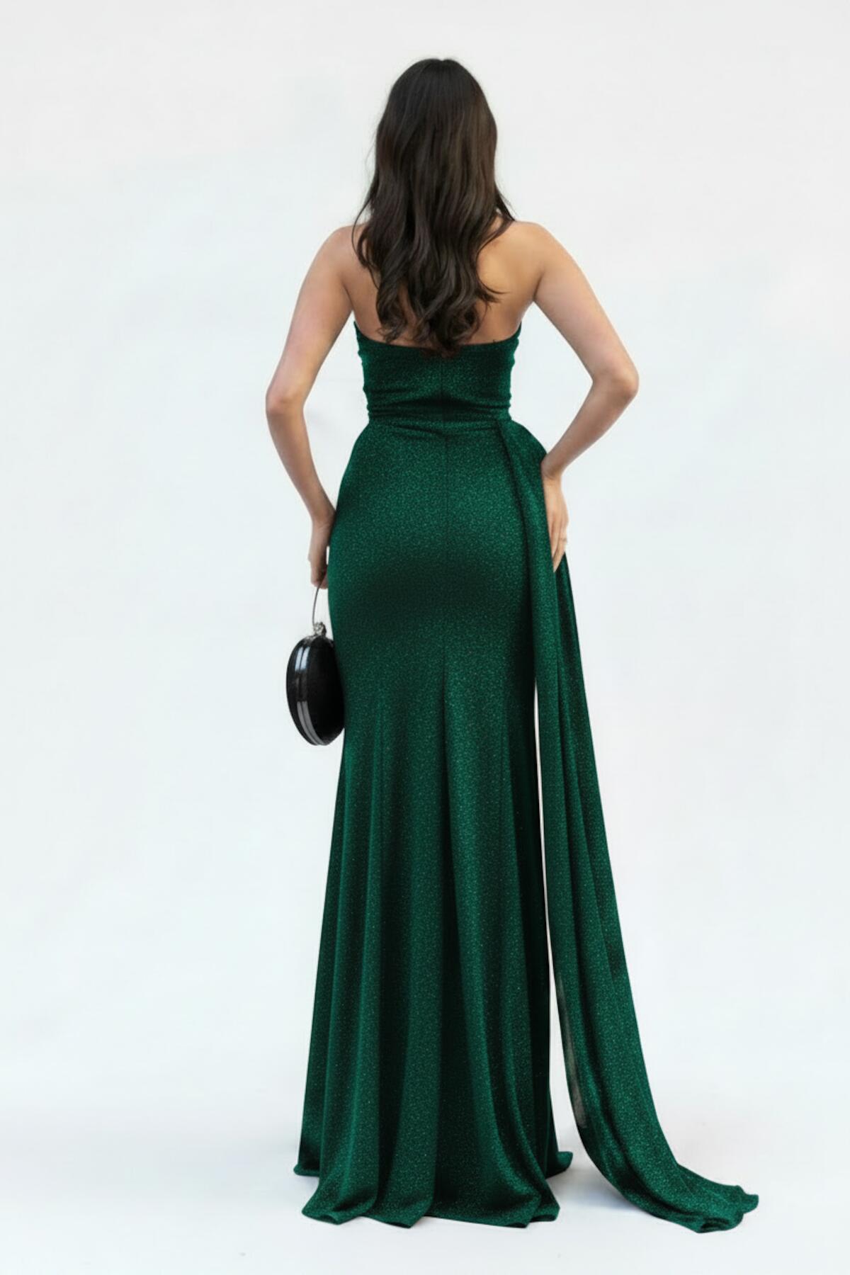 Emerald Green Embellished Mermaid Gown