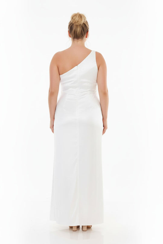 Plus - Size Lange Satijnen Avondjurk Met Schouderdetail — Wit