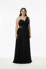 Robe De Soirée Longue Sans Manches, Grande Taille — Noire