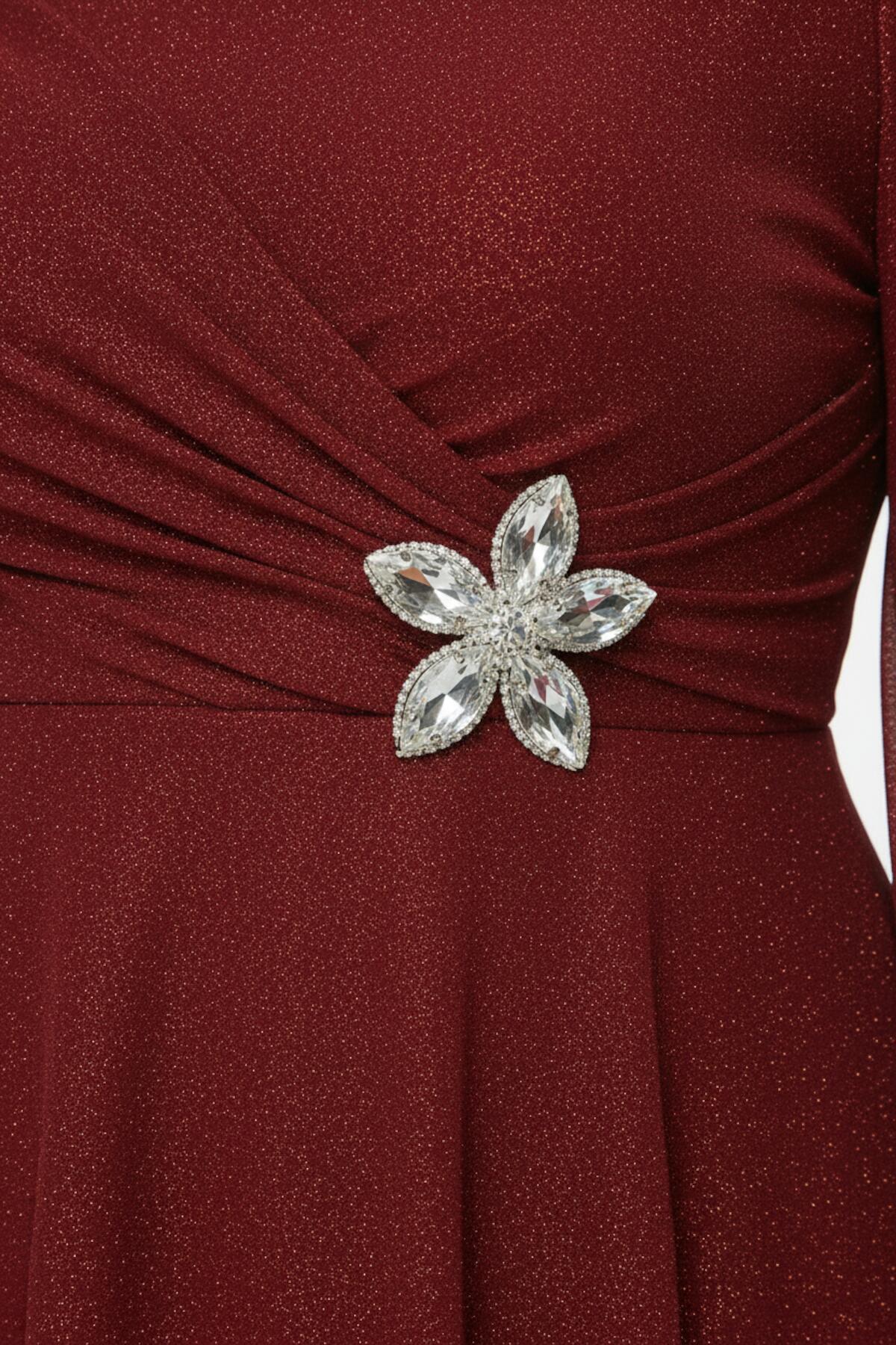 Büyük Beden Beli Aksesuarlı Pliseli Uzun Abiye  Kırmızı