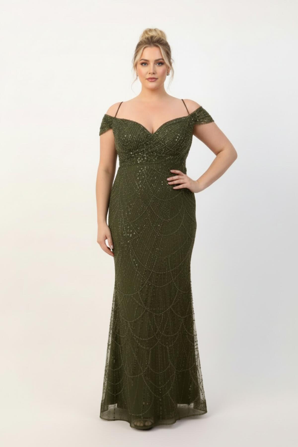 Büyük Beden Düşük Omuz Boncuklu Abiye  Haki