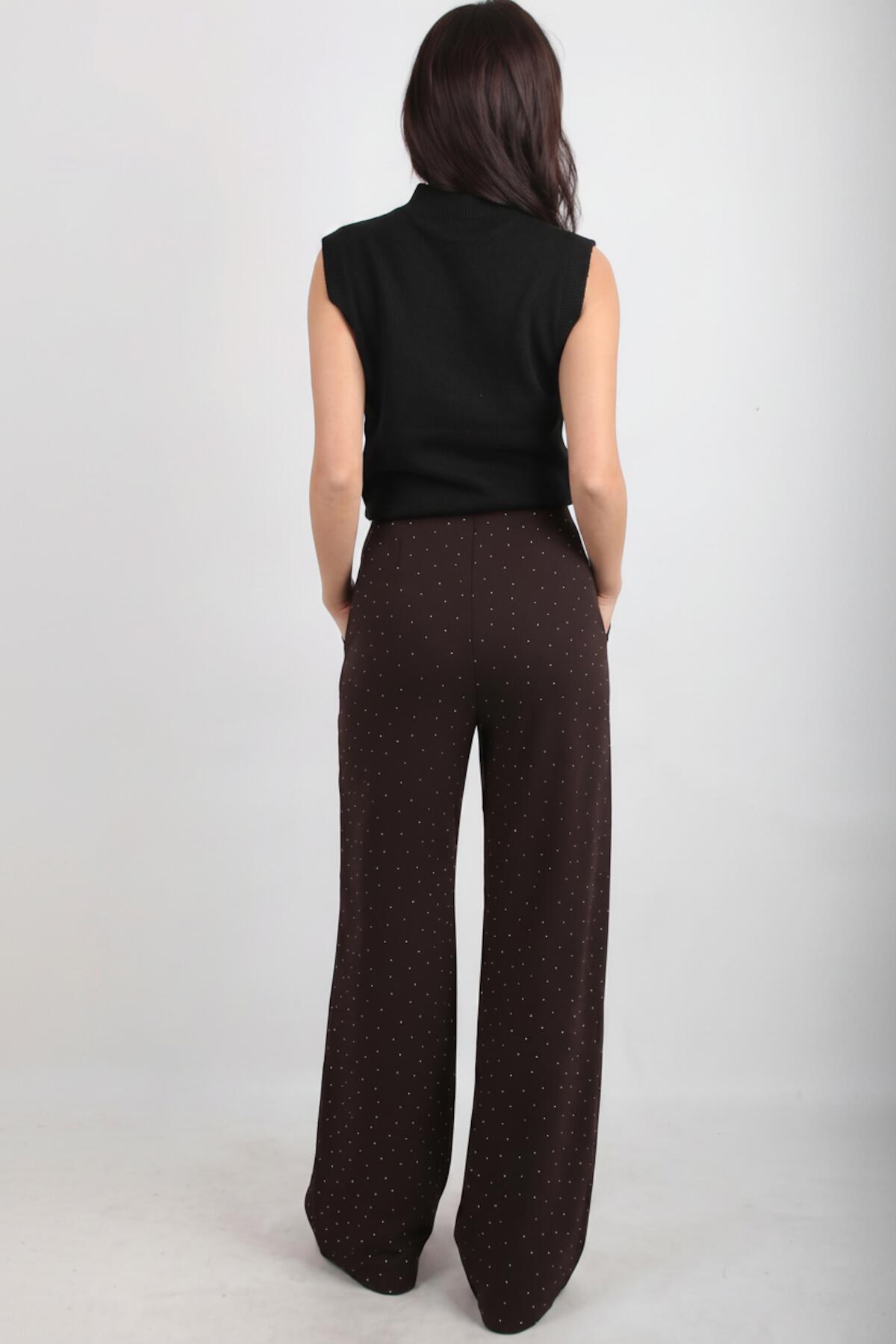 Bruine Wijde Broek Met Zilveren Steentjes