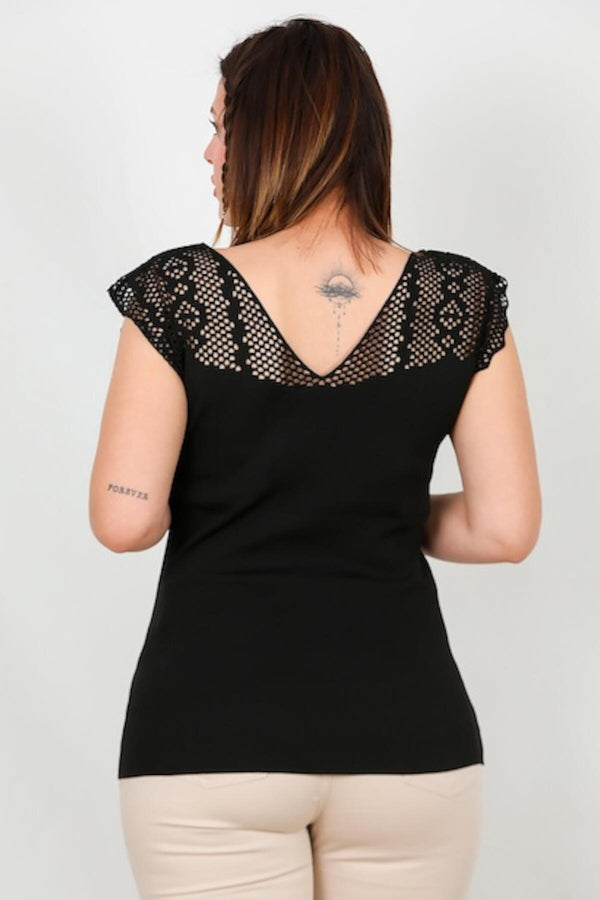 Plus - Size Gebreide Top Met Kanten - Look Op De Schouder — Zwart