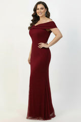 Robe De Soirée Longue Grande Taille, Encolure Ornée De Perles Et Sequins — Bordeaux