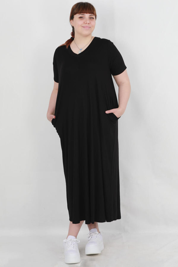 Große Größen, Lockeres Langarmkleid Mit Rundhalsausschnitt — Schwarz
