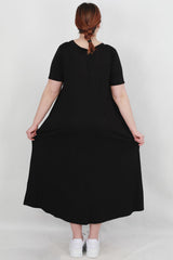 Plus - Size Relaxed Long - Sleeve Dress — Black