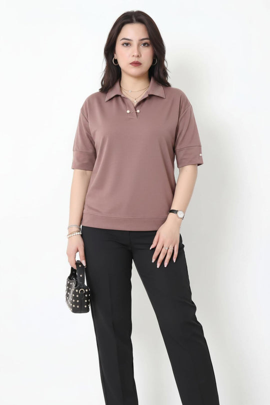 Plus‑Size Blouse Met Parelkrage — Taupe